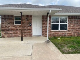 107 E Angus Ave in Dewey, OK - Building Photo