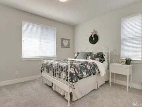 317 Field Pl SE in Renton, WA - Building Photo - Building Photo