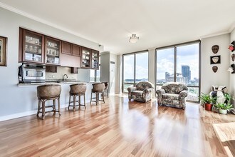 1335 S Prairie Ave-Unit -1306B in Chicago, IL - Building Photo - Building Photo