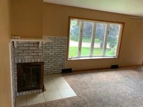 2212 Cedar Acres Dr in Manhattan, KS - Building Photo - Building Photo