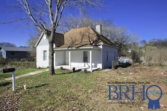 1311 W Baxter Ave in Knoxville, TN - Building Photo - Building Photo