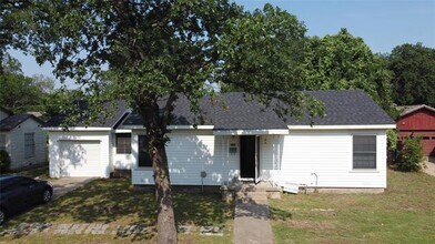 2104 Kings Ave in Fort Worth, TX - Building Photo - Building Photo