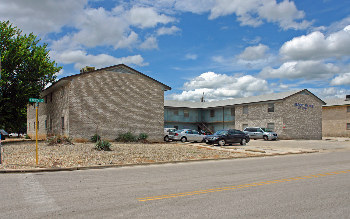 Liberty Manor I in Killeen, TX - Building Photo