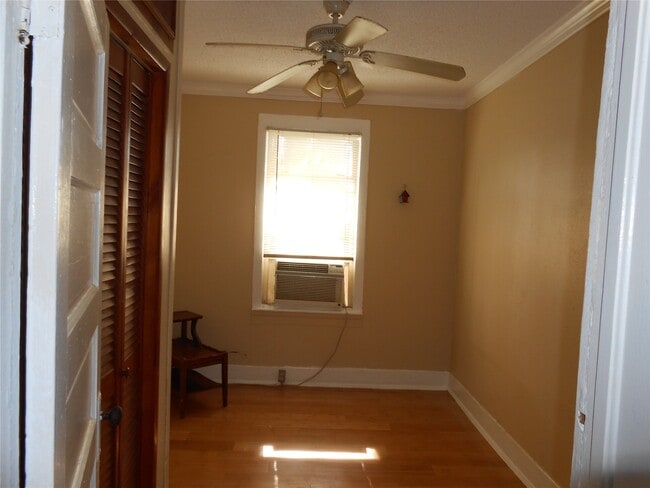 property at 2625 Texas Ave