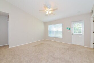 4042 Banbury Cir in Parrish, FL - Foto de edificio - Building Photo