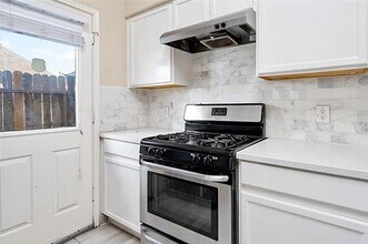 14039 Maximos Dr in Houston, TX - Building Photo - Building Photo