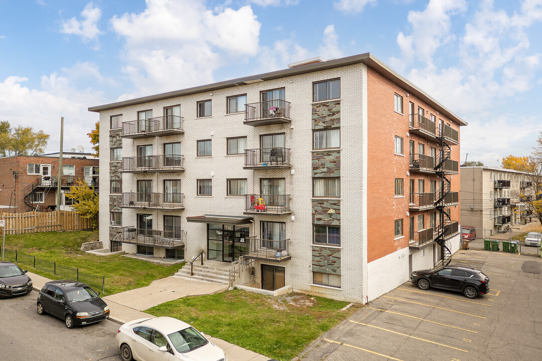 715 30E Av in Montréal, QC - Building Photo
