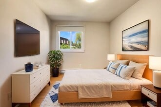 Moira Apartments in Belleville, ON - Building Photo - Building Photo