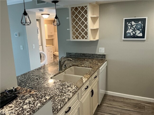 property at 2885 Palm Beach Blvd