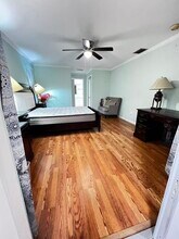 835 Winding Oaks Dr, Unit Shared yard Apt in Palm Harbor, FL - Building Photo - Building Photo