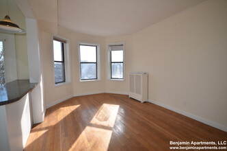 1139 Commonwealth Ave, Unit 7 in Boston, MA - Building Photo - Building Photo