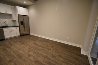 3833 N Broadway St in Chicago, IL - Building Photo - Building Photo