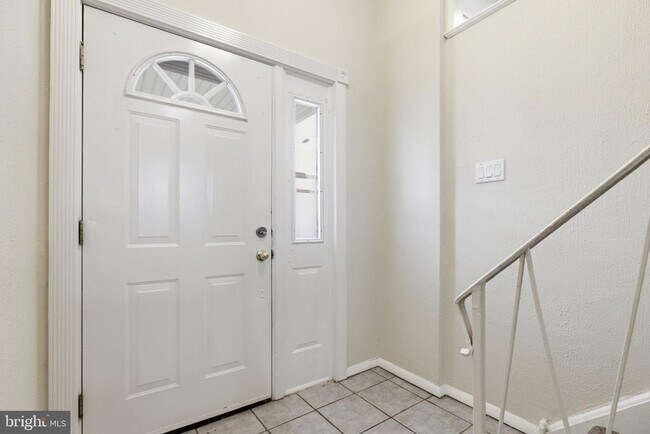 3351 Morning Glory Rd in Philadelphia, PA - Building Photo - Building Photo