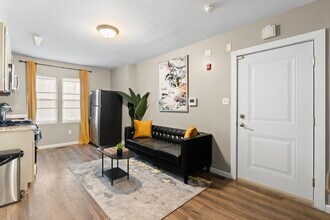 3848 W Girard Ave in Philadelphia, PA - Building Photo - Building Photo