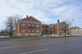 345 Lake Ave in Rochester, NY - Building Photo - Building Photo