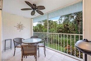 228 Belina Dr in Naples, FL - Building Photo