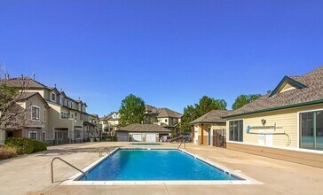 8707 E Florida Ave, Unit 410 in Denver, CO - Building Photo - Building Photo