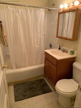1128 Commonwealth Ave, Unit 2 in Boston, MA - Building Photo - Building Photo
