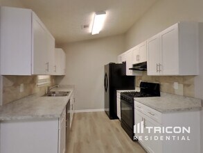 270 Rosewood Dr in Mcdonough, GA - Building Photo - Building Photo
