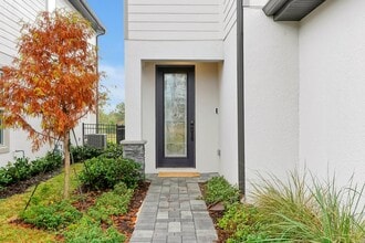 7692 Somersworth Dr in Kissimmee, FL - Building Photo - Building Photo