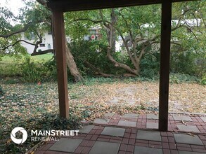 320 NE Golden Gate Ct in Blue Springs, MO - Building Photo - Building Photo