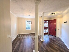 302 Bubble Creek Ct in Fayetteville, NC - Building Photo - Building Photo