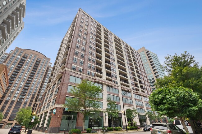 property at 451 W Huron St