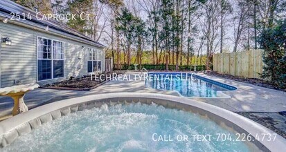 2514 Caprock Ct in Charlotte, NC - Building Photo - Building Photo