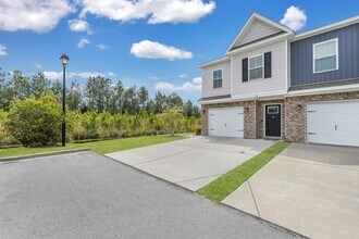 174 Horizon Ln in Richmond Hill, GA - Building Photo - Building Photo