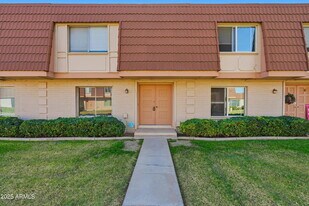 1628 E Logan Dr in Tempe, AZ - Building Photo