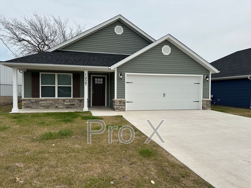 1027 S Porter Ave in Joplin, MO - Building Photo