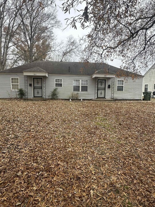 7839 W Navy Cir in Millington, TN - Building Photo