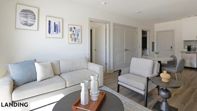 2500 9th Ave SW, Unit 107 in Huntsville, AL - Foto de edificio - Building Photo