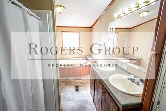 276 Mum Ln in Henderson, NC - Building Photo - Building Photo