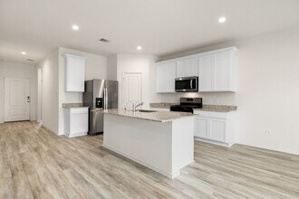 31007 Delamere in Fulshear, TX - Building Photo - Building Photo