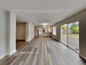 5513 Komachin Loop SE in Lacey, WA - Building Photo - Building Photo