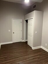 631 Bakewell St, Unit 631 Bakewell Apt #1 in Covington, KY - Building Photo - Building Photo