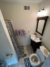 40 Lynwood Dr in Willimantic, CT - Building Photo - Building Photo