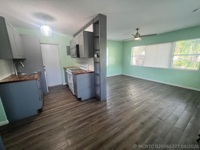 property at 601 N D St