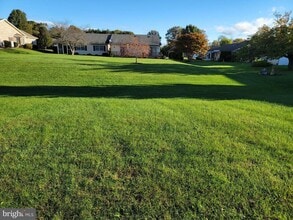 2367 McCleary Dr in Chambersburg, PA - Foto de edificio - Building Photo