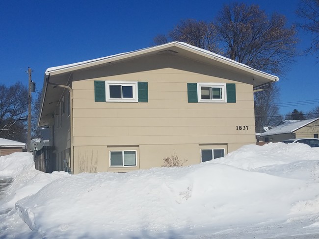 Multifamily Investment Property in Rochester, MN - Building Photo - Other