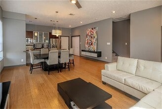 1414 Emancipation Ave in Houston, TX - Building Photo - Building Photo