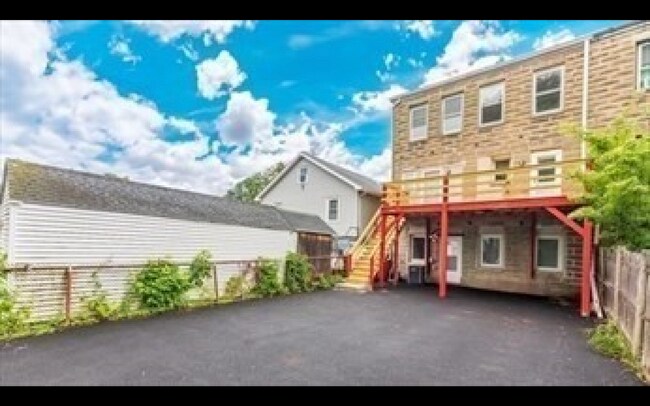 683 Boylston St, Unit #1 in Newton, MA - Building Photo - Building Photo