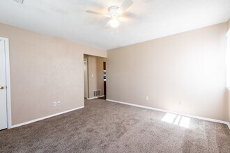 3503 Medford Ct in Louisville, KY - Building Photo - Building Photo