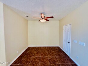 36742 37th St E in Palmdale, CA - Building Photo - Building Photo