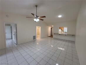 323 NW 16th Pl in Cape Coral, FL - Building Photo - Building Photo