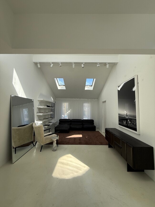 property at 40 Dogwood Ln