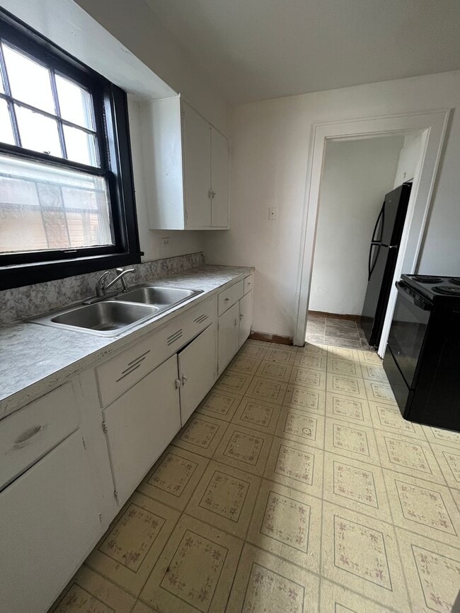2417 Sunset Blvd in Steubenville, OH - Building Photo - Building Photo