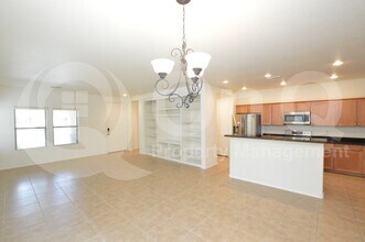 1341 S Joshua Tree Ln in Gilbert, AZ - Building Photo - Building Photo