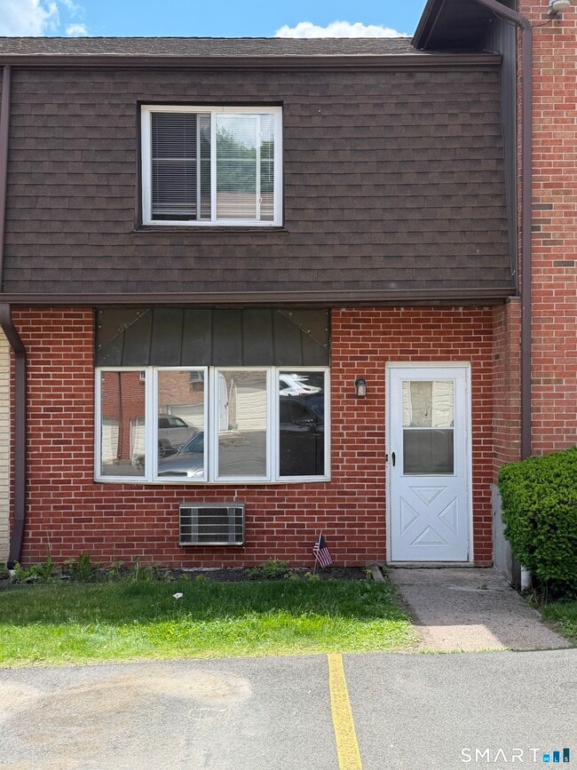property at 909 Hamilton Ave